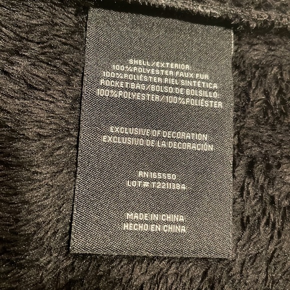 32 DEGREES HEAT BLACK PLUSH FUR JACKET. SIZE: Small - Picture 9 of 12